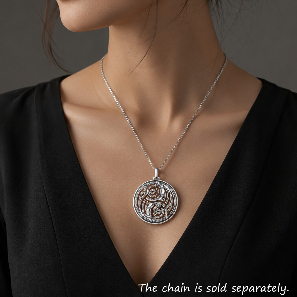 Panther Maze Round Pendant Bra - Men'S Accessories Jewelry Brands ulasan dan harga